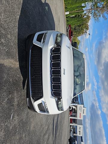 2025 Jeep Grand Cherokee GRAND CHEROKEE LIMITED 4X4 2025 Jeep Grand Cherokee GRAND CHEROKEE LIMITED 4X4