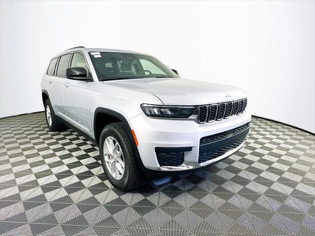 2025 Jeep Grand Cherokee GRAND CHEROKEE L LAREDO X 4X4