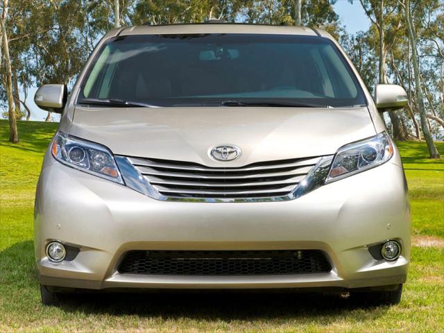 2016 Toyota Sienna XLE Premium 8 Passenger