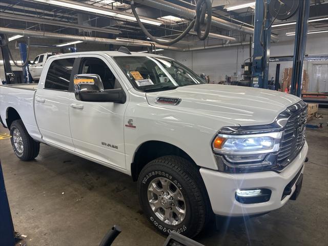 2024 RAM 2500 Laramie Crew Cab 4x4 64 Box