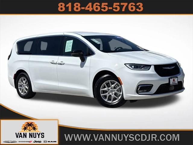 2024 Chrysler Pacifica Touring 2024 Chrysler Pacifica Touring