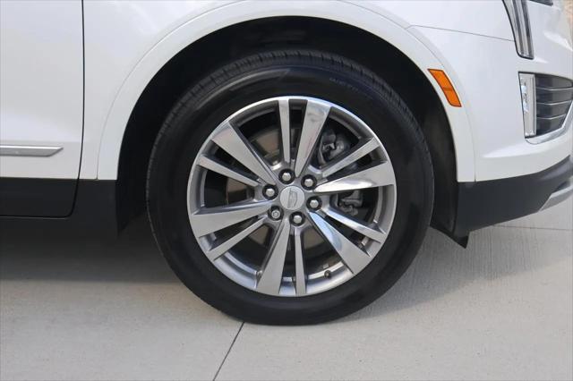 2022 Cadillac XT5 FWD Premium Luxury