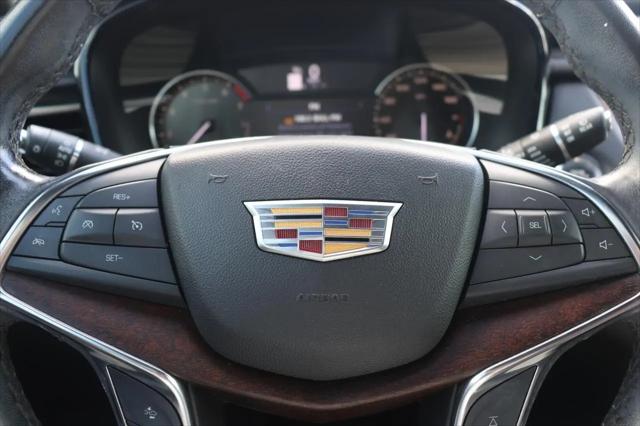 2022 Cadillac XT5 FWD Premium Luxury