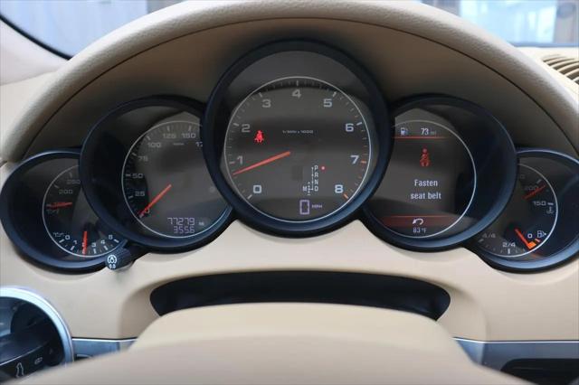 2012 Porsche Cayenne Standard