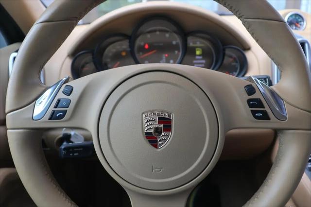 2012 Porsche Cayenne Standard
