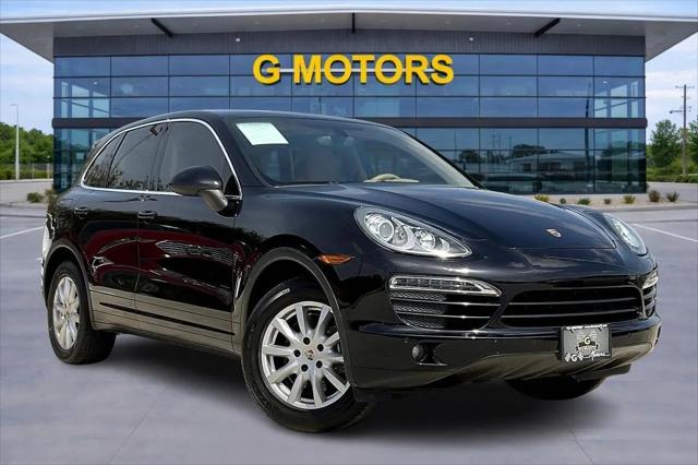 2012 Porsche Cayenne Standard