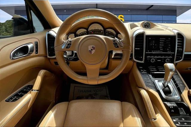 2012 Porsche Cayenne Standard