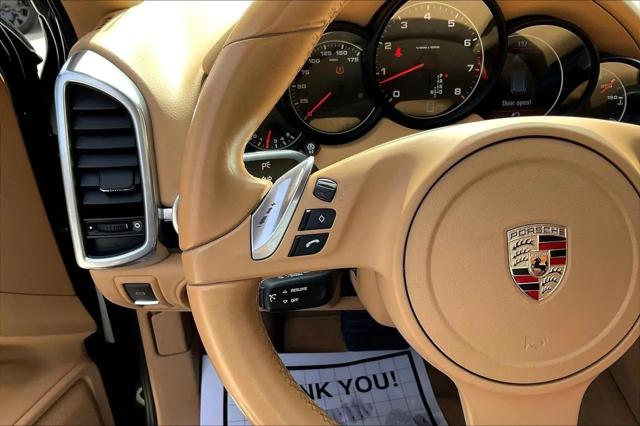2012 Porsche Cayenne Standard