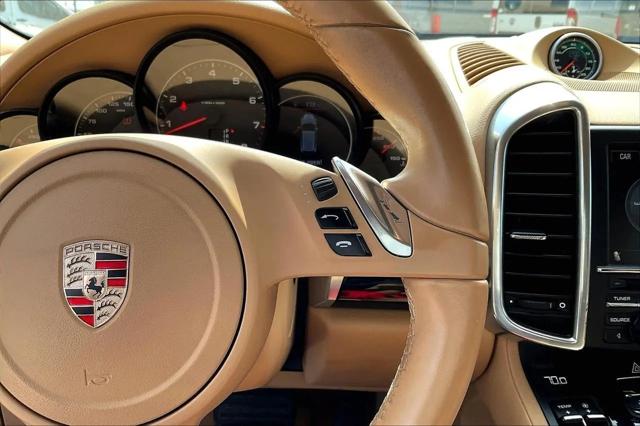 2012 Porsche Cayenne Standard
