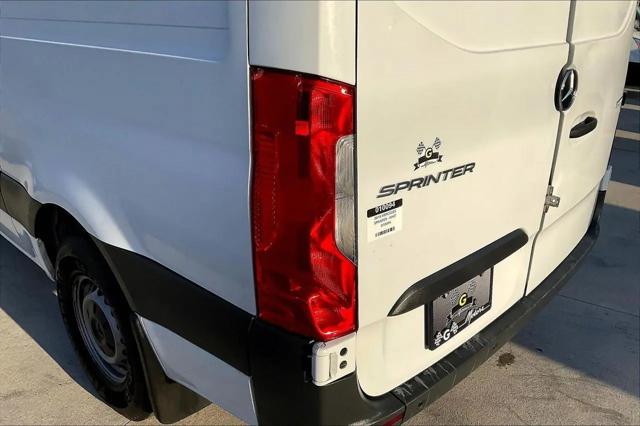 2019 Mercedes-Benz Sprinter 1500 Standard Roof I4