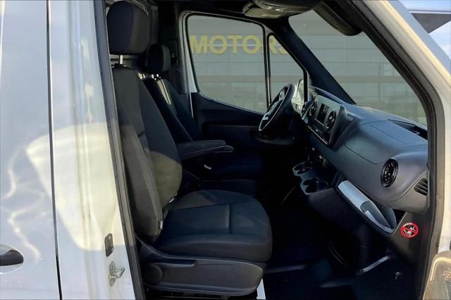 2019 Mercedes-Benz Sprinter 1500 Standard Roof I4
