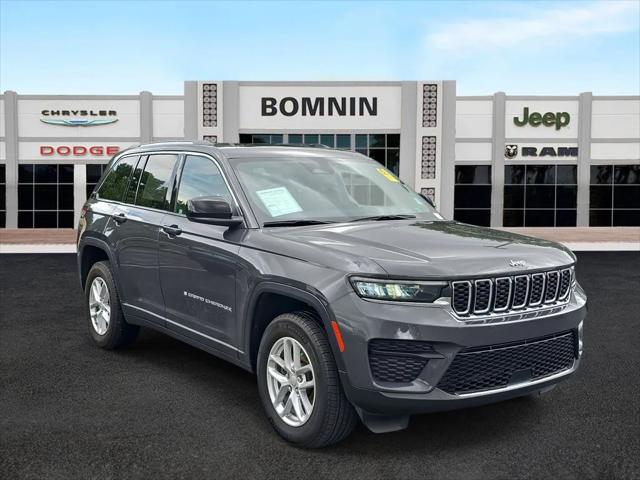 2023 Jeep Grand Cherokee Laredo X 4x4