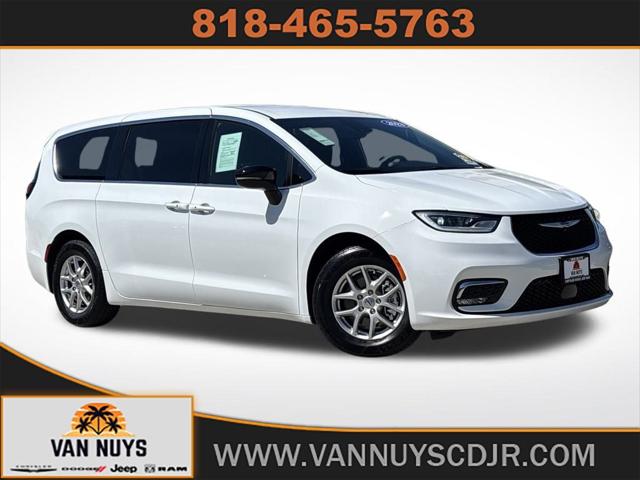 2024 Chrysler Pacifica Touring 2024 Chrysler Pacifica Touring