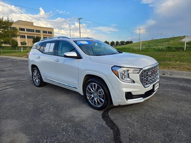 2023 GMC Terrain AWD Denali