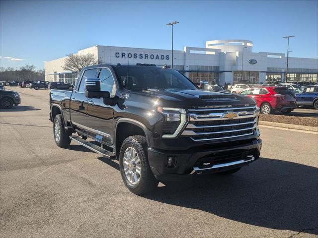 2025 Chevrolet Silverado 2500HD 4WD Crew Cab Standard Bed High Country