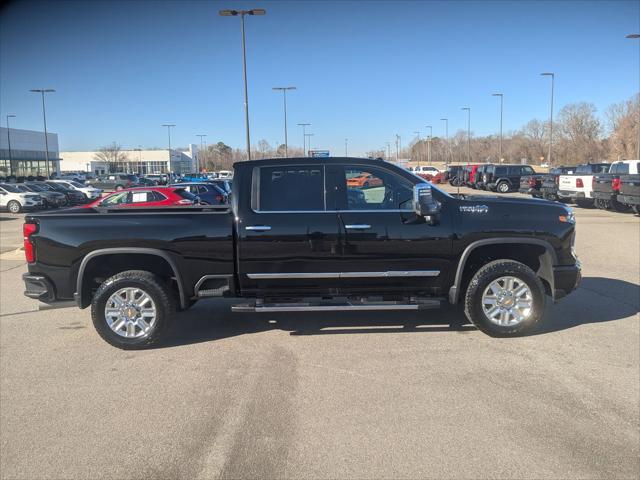 2025 Chevrolet Silverado 2500HD 4WD Crew Cab Standard Bed High Country