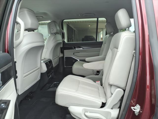 2024 Jeep Wagoneer Series II 4x2