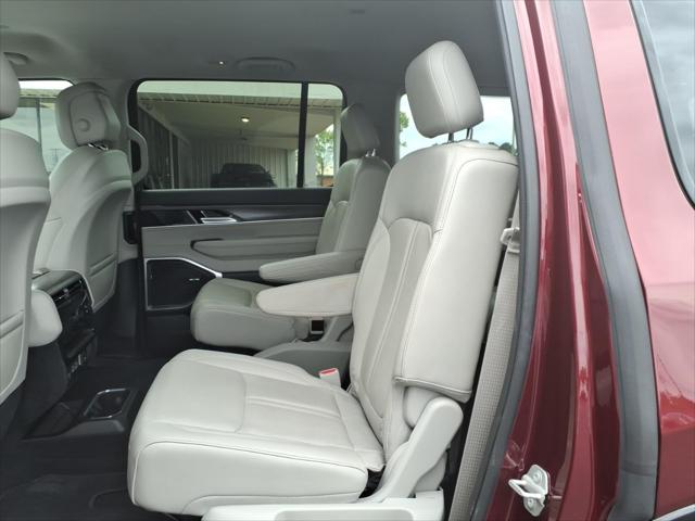 2024 Jeep Wagoneer Series II 4x2