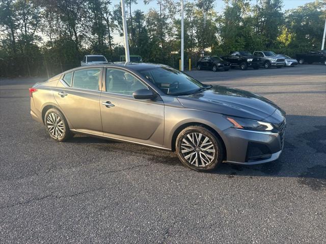 2023 Nissan Altima SV FWD