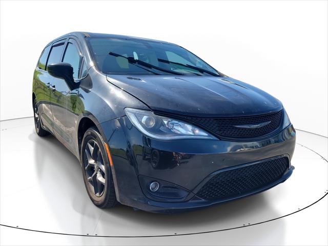 2020 Chrysler Pacifica Touring