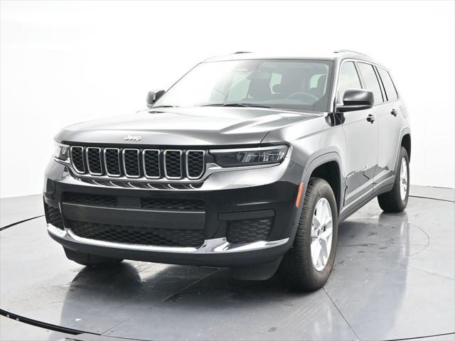 2023 Jeep Grand Cherokee L Laredo 4x2