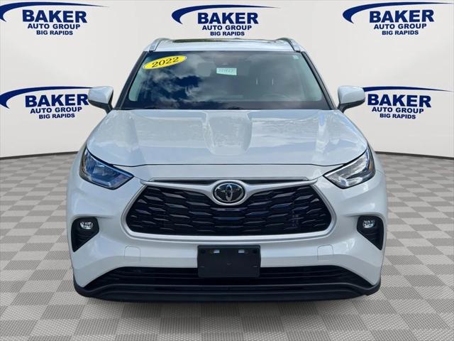 2022 Toyota Highlander XLE 2022 Toyota Highlander XLE