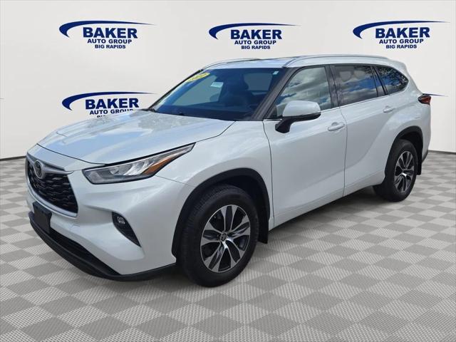 2022 Toyota Highlander XLE 2022 Toyota Highlander XLE