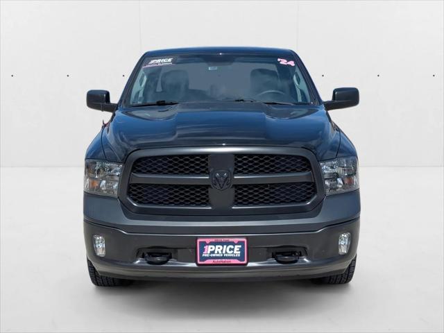 2024 RAM 1500 Classic Tradesman Crew Cab 4x4 57 Box 2024 RAM 1500 Classic Tradesman Crew Cab 4x4 57 Box