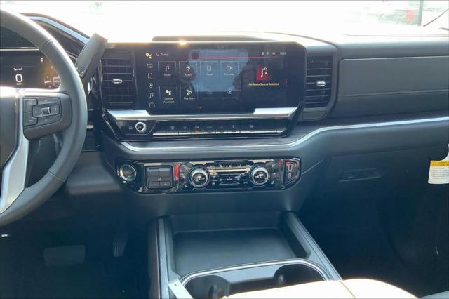 2025 GMC Sierra 3500HD 4WD Crew Cab Standard Bed SLT