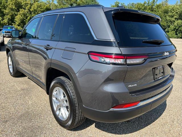 2025 Jeep Grand Cherokee Laredo X 4x4