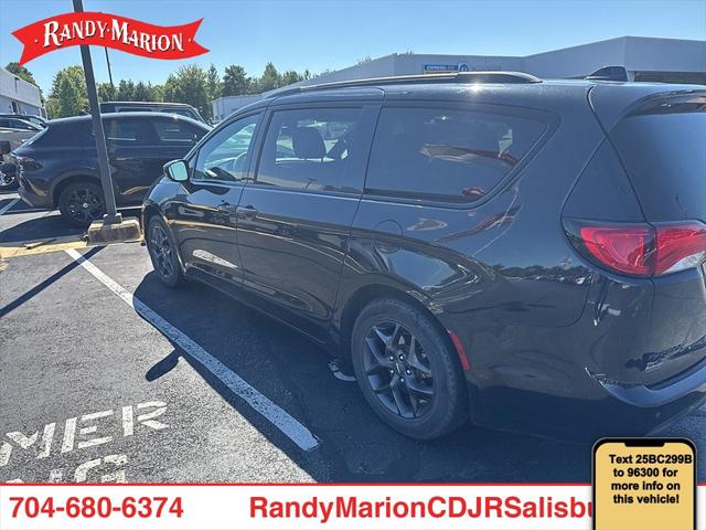 2020 Chrysler Pacifica Touring L