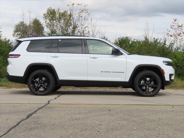 2025 Jeep Grand Cherokee GRAND CHEROKEE L ALTITUDE X 4X4