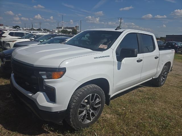 2022 Chevrolet Silverado 1500 4WD Crew Cab Short Bed WT
