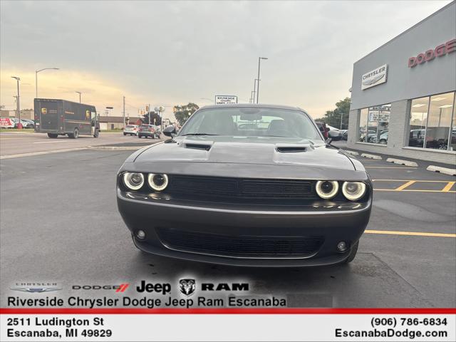 2022 Dodge Challenger SXT 2022 Dodge Challenger SXT