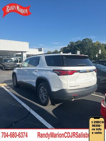 2023 Chevrolet Traverse AWD LT Cloth