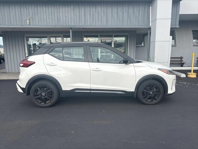 2022 Nissan Kicks SR Xtronic CVT