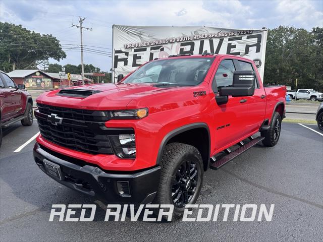 2025 Chevrolet Silverado 2500HD 4WD Crew Cab Standard Bed Custom