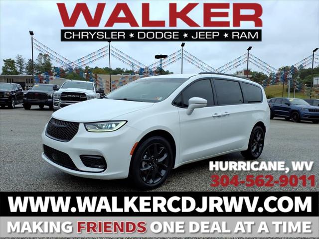 2021 Chrysler Pacifica Touring AWD 2021 Chrysler Pacifica Touring AWD