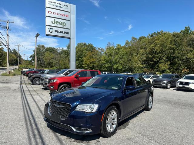 2017 Chrysler 300 Limited