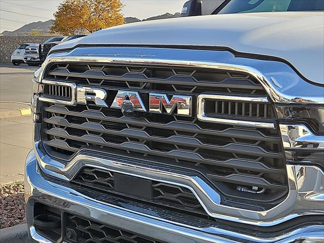 2026 RAM Ram 3500 RAM 3500 TRADESMAN CREW CAB 4X4 8 BOX