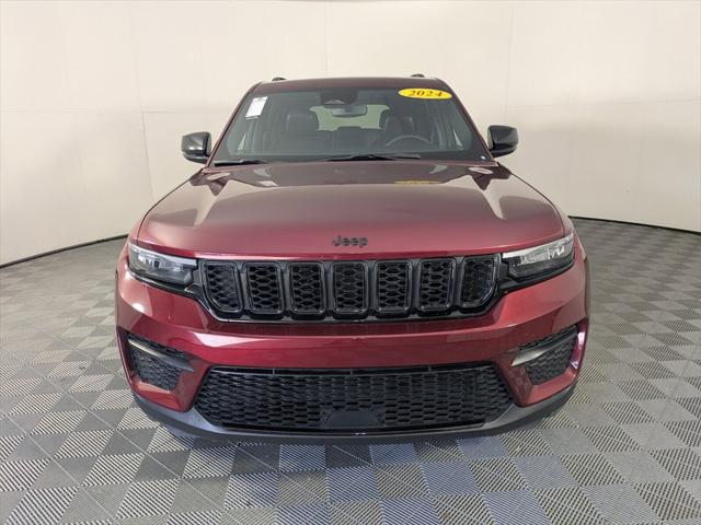 2024 Jeep Grand Cherokee Altitude 4x4 2024 Jeep Grand Cherokee Altitude 4x4