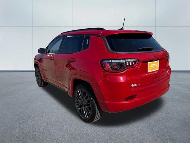 2022 Jeep Compass (RED) Edition 4x4 2022 Jeep Compass (RED) Edition 4x4