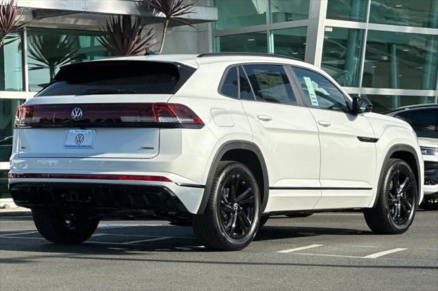 2026 Volkswagen Atlas Cross Sport SEL R-Line Black