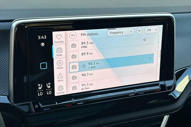 2026 Volkswagen Atlas Cross Sport SEL R-Line Black