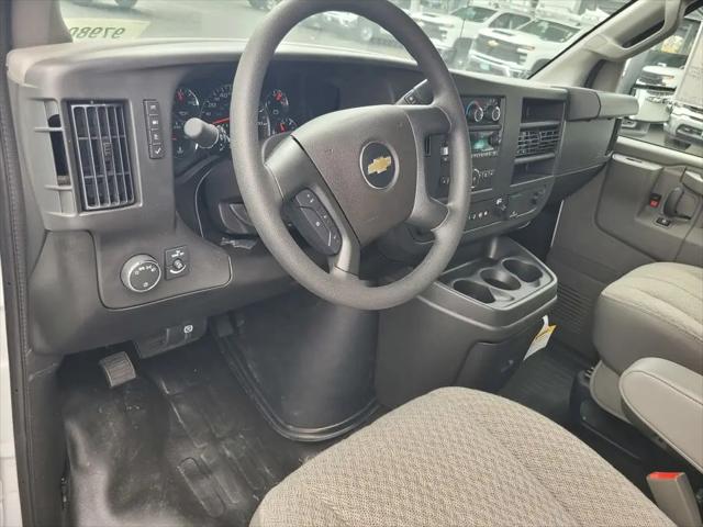 2025 Chevrolet Express Cutaway Work Van