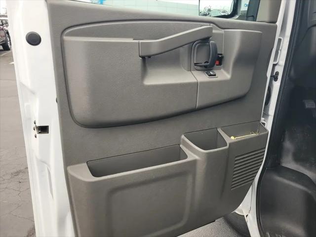 2025 Chevrolet Express Cutaway Work Van