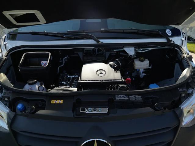 2025 Mercedes-Benz Sprinter 2500 Standard Roof 4-Cyl Diesel