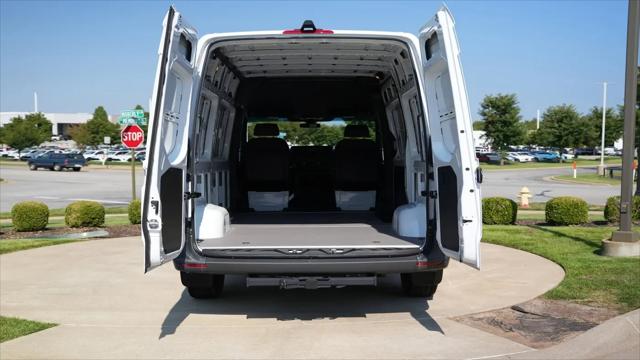 2025 Mercedes-Benz Sprinter 2500 Standard Roof 4-Cyl Diesel