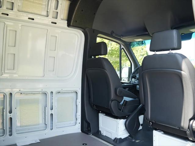 2025 Mercedes-Benz Sprinter 2500 Standard Roof 4-Cyl Diesel