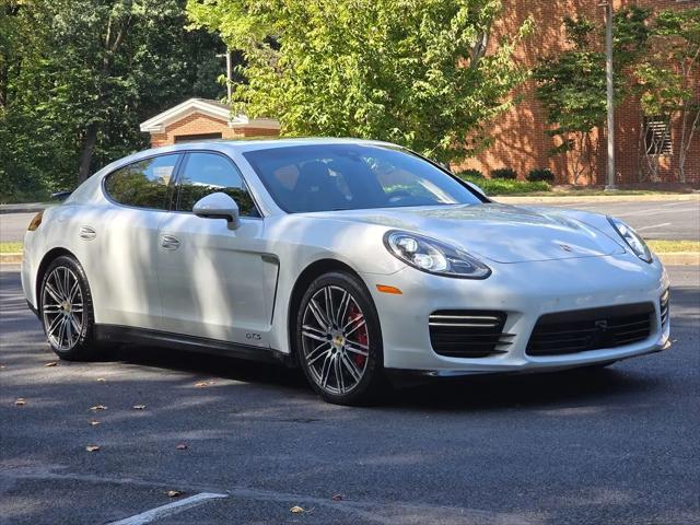 2016 Porsche Panamera GTS